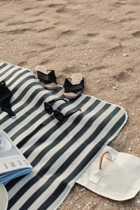 Vinga V459000 - Coperta picnic grande VINGA Alba in rPET GRS