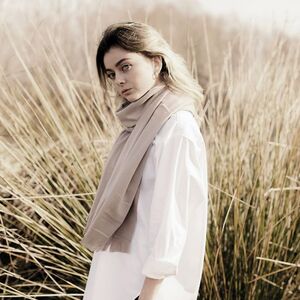Goya 38541 - Scialle Acrilico Effetto Cashmere con Frange MERE