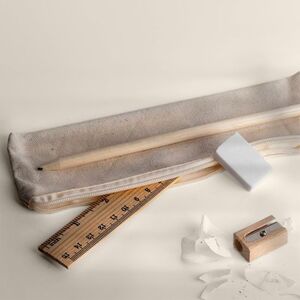 Goya 39011 - Set Cancelleria: Astuccio Cotone, Penna e Temperamatite Legno ENDEMIC