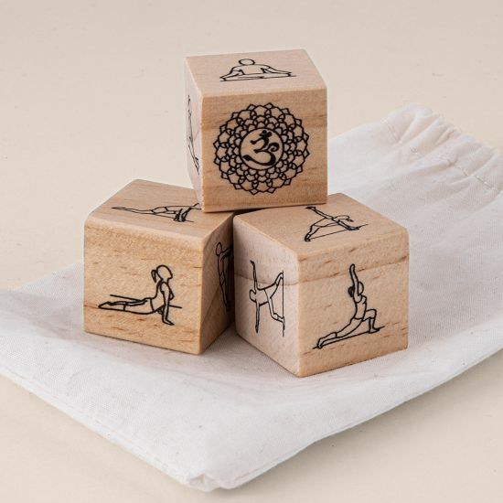 Goya 50627 - Gioco Yoga in Legno di Pino con 4 Dadi KALI